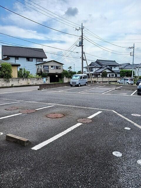 ソレアードＡ（101） 駐車場