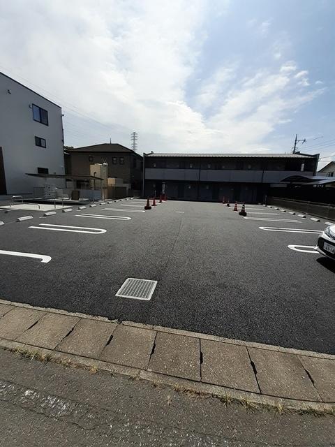 メゾンド　エクセル（303） 駐車場