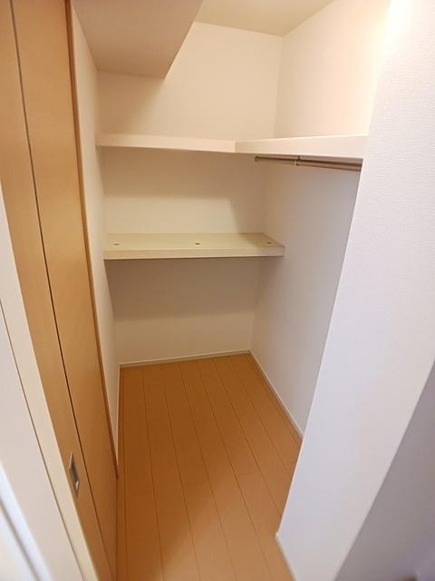ルミナスローズ（103） 収納