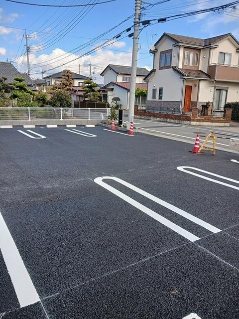 レジデンス　アニュー（102） 駐車場