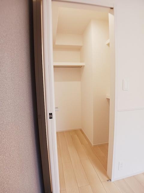 クリスタル　パレス（101） 収納