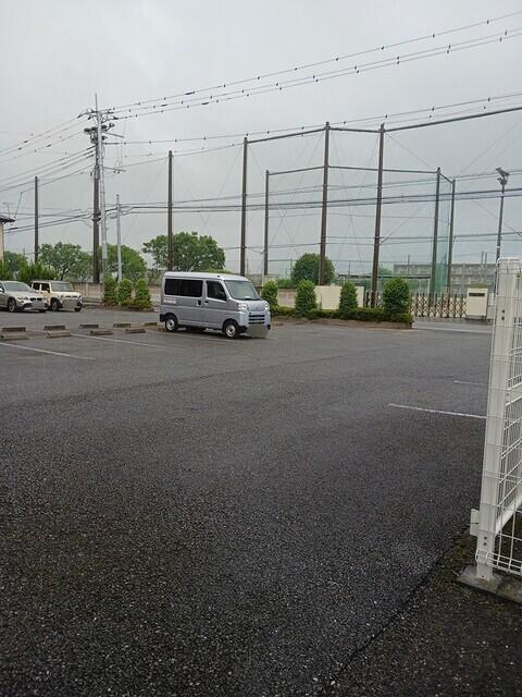サンアレー（302） 駐車場