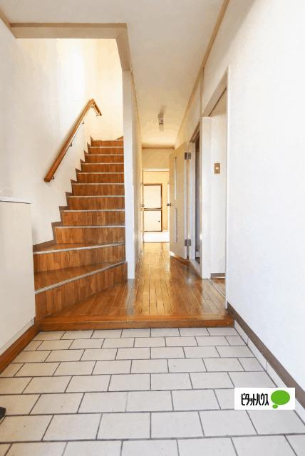 ＫＧ　Apartments（202） 玄関