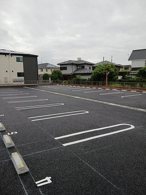 オーブ・レジェール（104） 駐車場