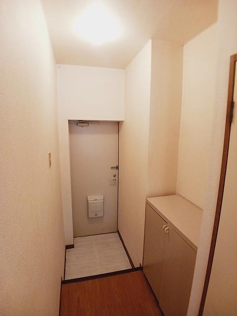 プチメゾン（102） 玄関