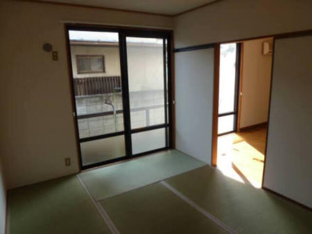 ジュネスなかじま　Ａ/Ｂ（B101） 部屋画像