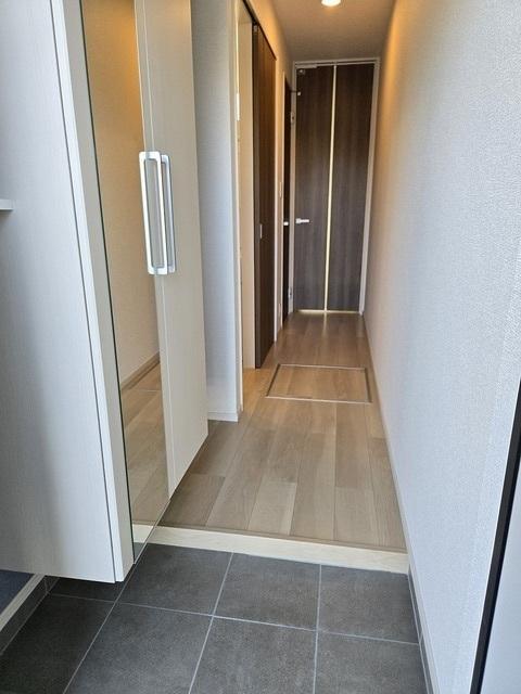 グランヴェール（106） 玄関