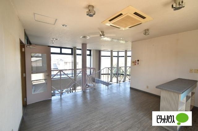 吉井町長根貸店舗 部屋画像