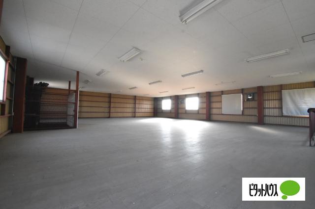 吉岡町貸倉庫 部屋画像