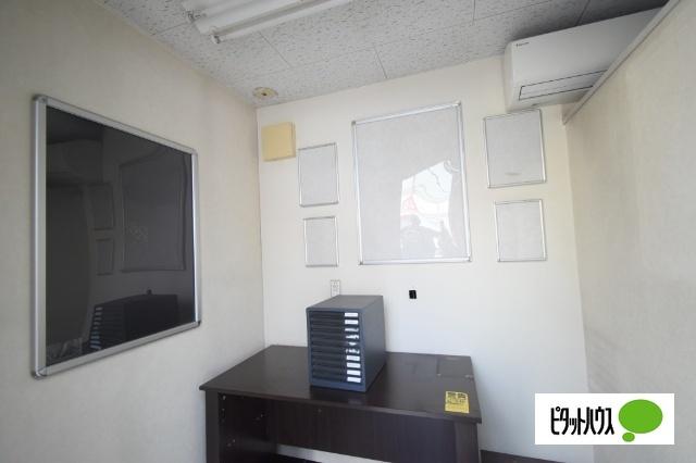 倉賀野町貸店舗（一括） 部屋画像
