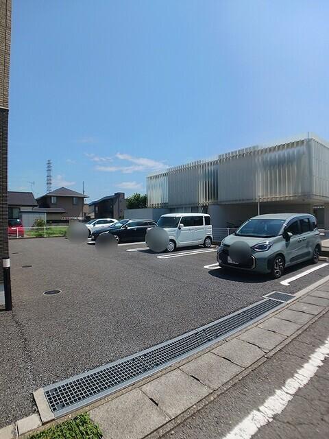 ベル　チェ　ドマーニ（102） 駐車場