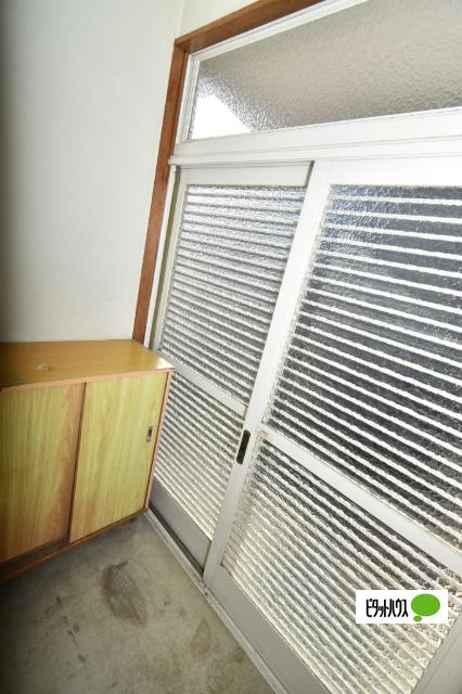 西村貸住宅（7） 玄関