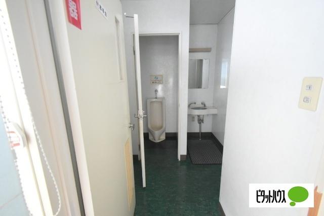 高崎市井出町貸店舗（一括） トイレ