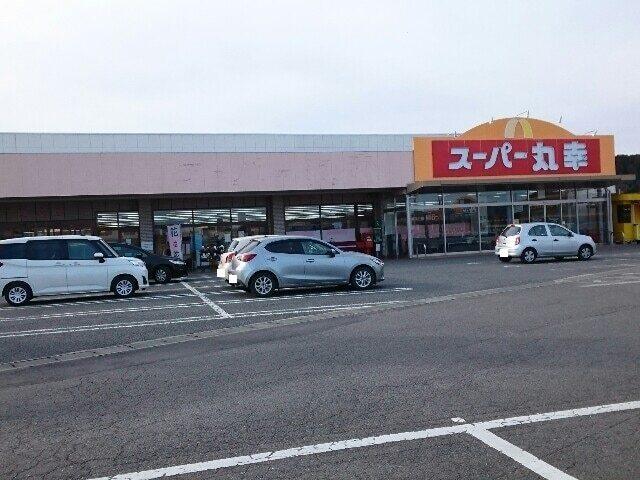 丸幸バイパス店：1300m