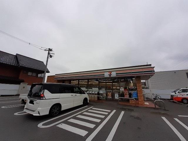 セブンイレブン前橋西片貝２丁目：200m