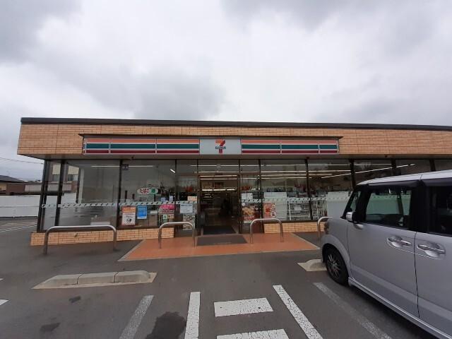 セブンイレブン前橋小相木町店：700m