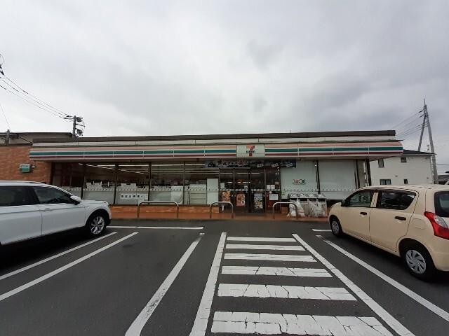 セブンイレブン前橋六供町店：450m