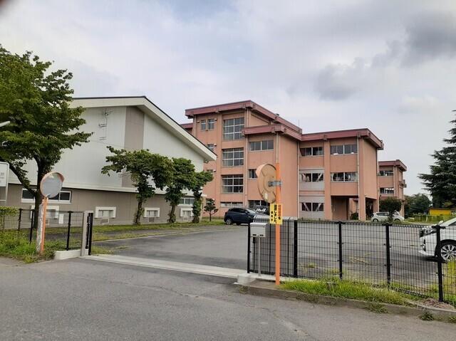 前橋市立桃木小学校：650m