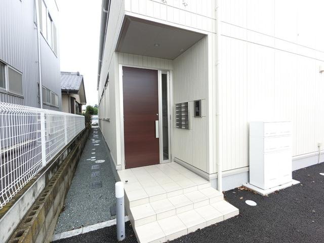 Ｄ-ｒｏｏｍ Ｆｉｏｒｅ”Ｓ”（202） エントランス