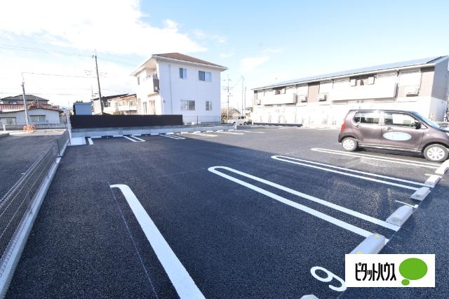 エコンフォート前橋駒形　A棟（202） 駐車場