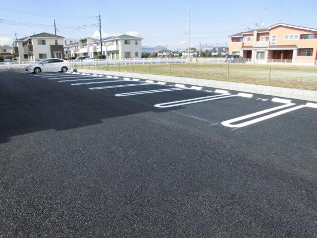 エステイトＺＥＮ　Ｃ（203） 駐車場