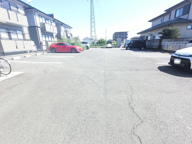 スリーゼ　Ｃ/Ｄ　Ｃ（202） 駐車場