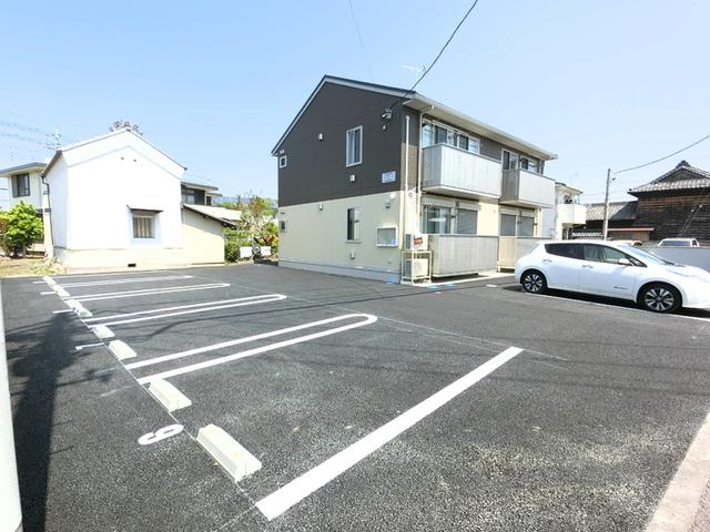 ラ ルミエール（101） 駐車場