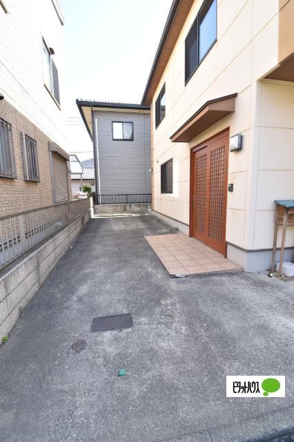 六供町戸建住宅 駐車場