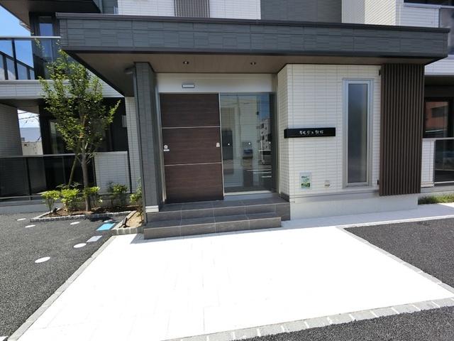 ラルジュ飯塚（302） エントランス