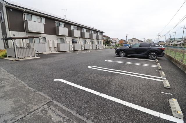グランテラス西片貝（106） 駐車場