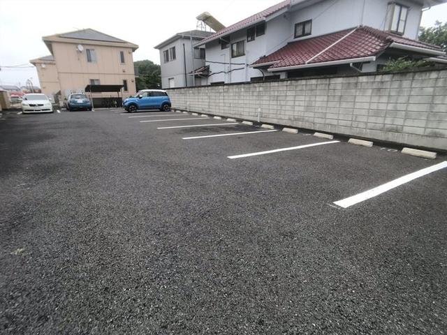 モアクレストＦ　Ⅲ（102） 駐車場
