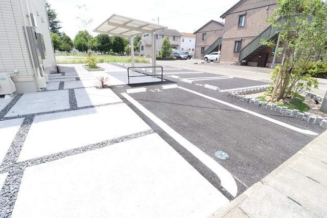 D-Gran矢中町（301） 駐車場