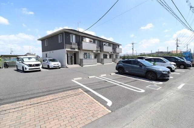 サニーフラット（202） 駐車場
