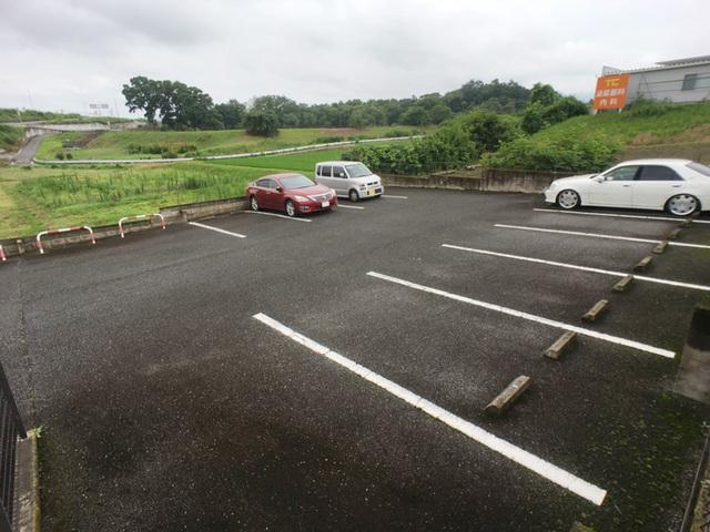 グリーンパーク木村　Ⅲ（101） 駐車場