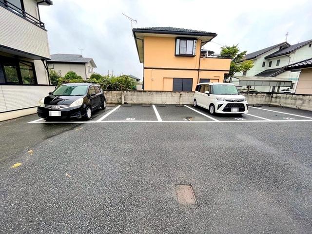 ＧＴハイツ　5（5D） 駐車場