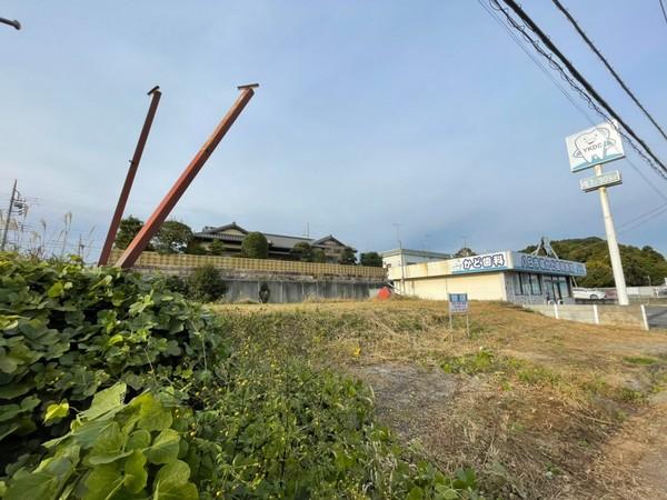 お隣は歯科医院です