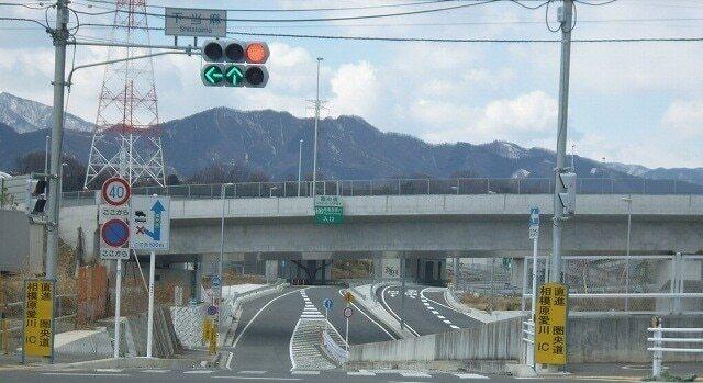 圏央道相模原愛川ＩＣ：850m