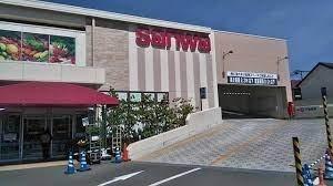 sanwa上鶴間店：781m