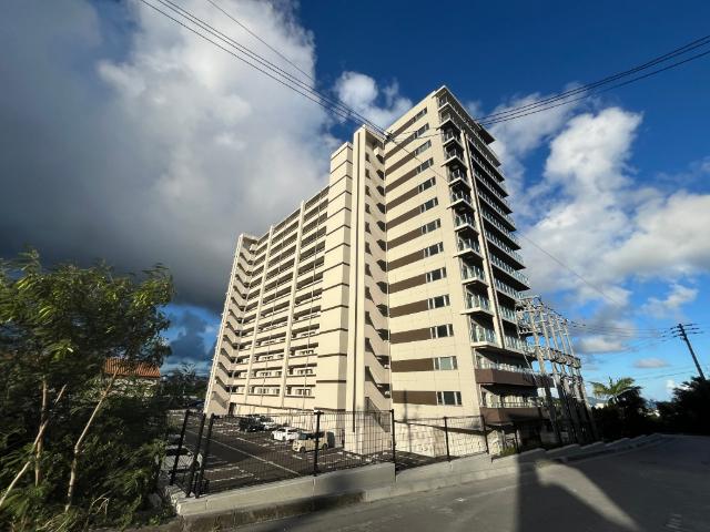 apartment 字ライカム