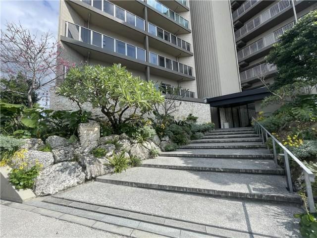 apartment 伊平１丁目