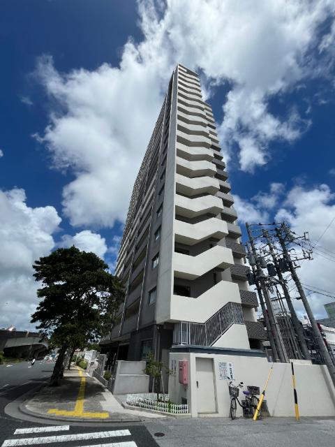 apartment 牧港２丁目
