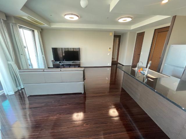 apartment おもろまち１丁目