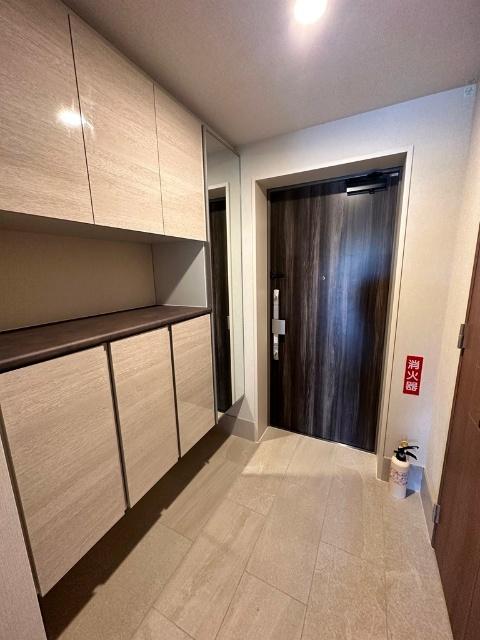 プレミスト首里金城町 玄関