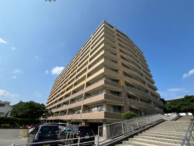 Fステージ赤嶺ステーション 外観