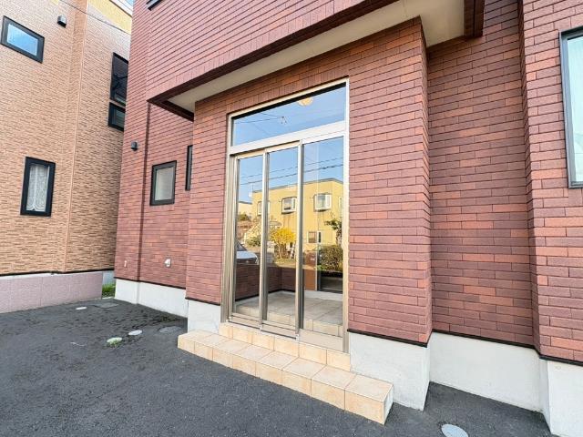 風除室も御座います