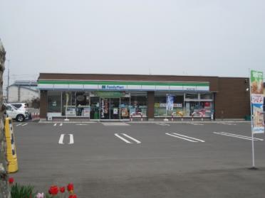 ファミリーマート滝川大町4丁目店：294m