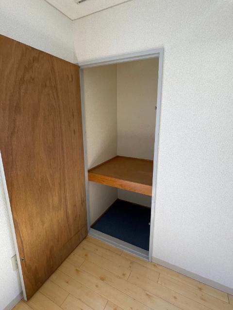 オリス緑町ハイツ2（202） 収納