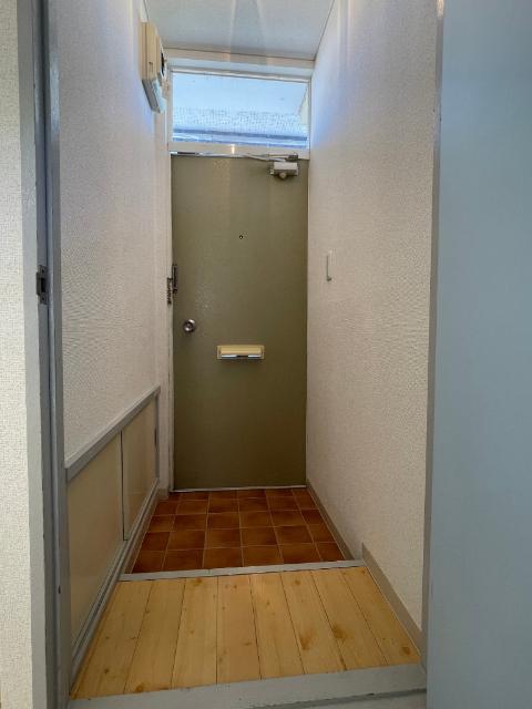 オリス緑町ハイツ2（202） 玄関