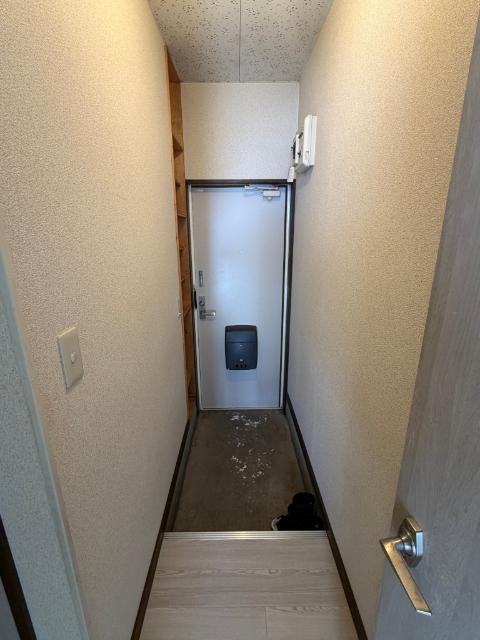ファミール宮下通り（101） 玄関