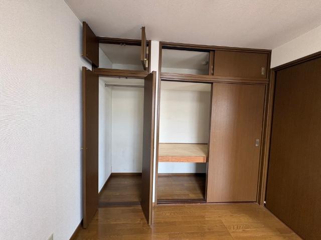 ヴィラ大町（103） 収納